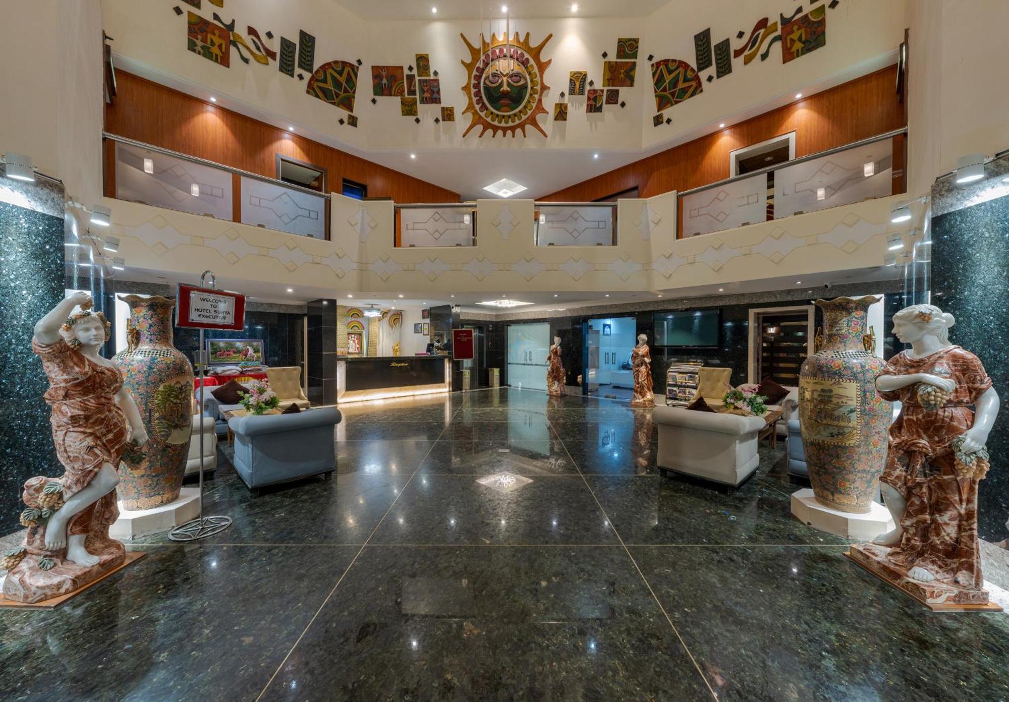 Hotel Surya Executive 3 Star Hotel Solapur Eksteriør billede